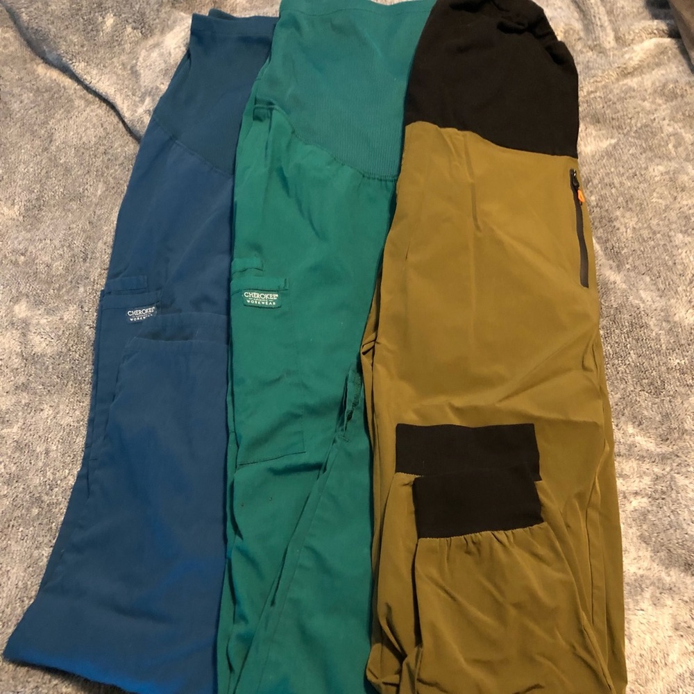Maternity scrub pants